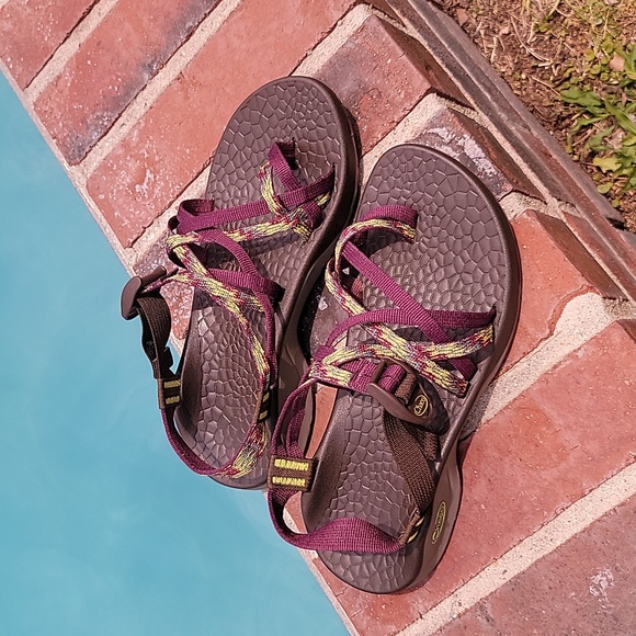 Chaco | Strappy Hiking Sandals W/Toe Loop - Picture 12 of 12